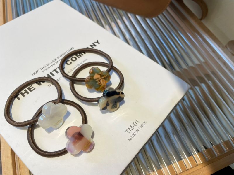 CREATION FRANCE 四葉草髮圈 CREATION FRANCE 四葉草髮圈
CREATION FRANCE 韓國