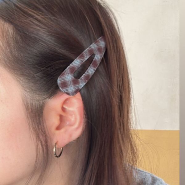 格紋簍空三角ＢＢ夾組4色 格紋簍空三角ＢＢ夾組4色
韓國飾品
韓國耳環
耳環
髮飾
手鍊
戒指
純銀飾品
珍珠耳環
三麗鷗代購
飾品店