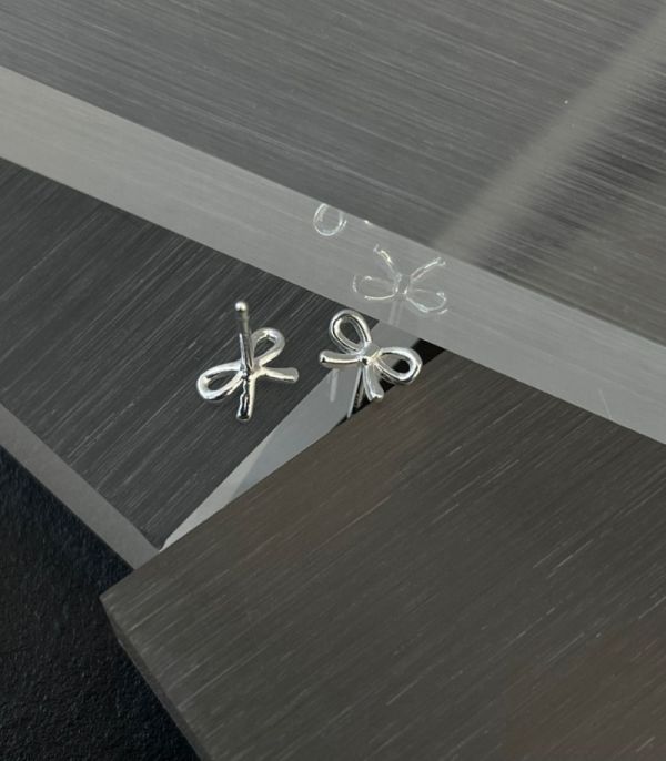 925純銀 蝴蝶結貼耳純銀耳環 925純銀 
925純銀 蝴蝶結貼耳純銀耳環
韓國耳環
耳環
髮飾
手鍊
戒指
純銀飾品
珍珠耳環
三麗鷗代購
飾品店