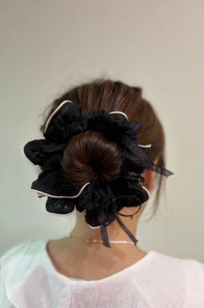 花形滾邊蝴蝶結紗大腸圈 小花蕾絲滾邊拼接紗髮圈
花形滾邊蝴蝶結紗大腸圈
韓國飾品
韓國耳環
耳環
髮飾
手鍊
戒指
純銀飾品
珍珠耳環
三麗鷗代購
飾品店