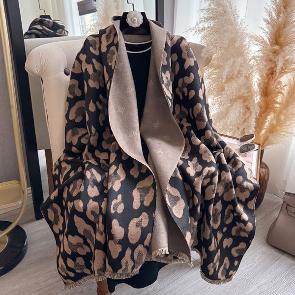 大豹紋雙面羊絨圍巾4色 羊絨圍巾
大豹紋雙面羊絨圍巾4色
韓國飾品
韓國耳環
耳環
髮飾
手鍊
戒指
純銀飾品
珍珠耳環
三麗鷗代購
飾品店