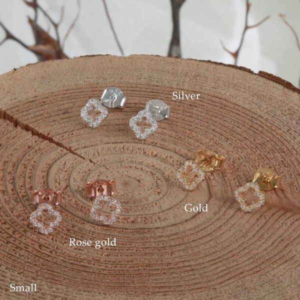 925silver 四葉草小號耳環（張員瑛耳環） 韓國飾品
韓國耳環
耳環
髮飾
手鍊
戒指
純銀飾品
珍珠耳環
三麗鷗代購
飾品店
張員瑛同款耳環
925silver 四葉草貼耳耳環
925silver 淡水珍珠方圈耳環