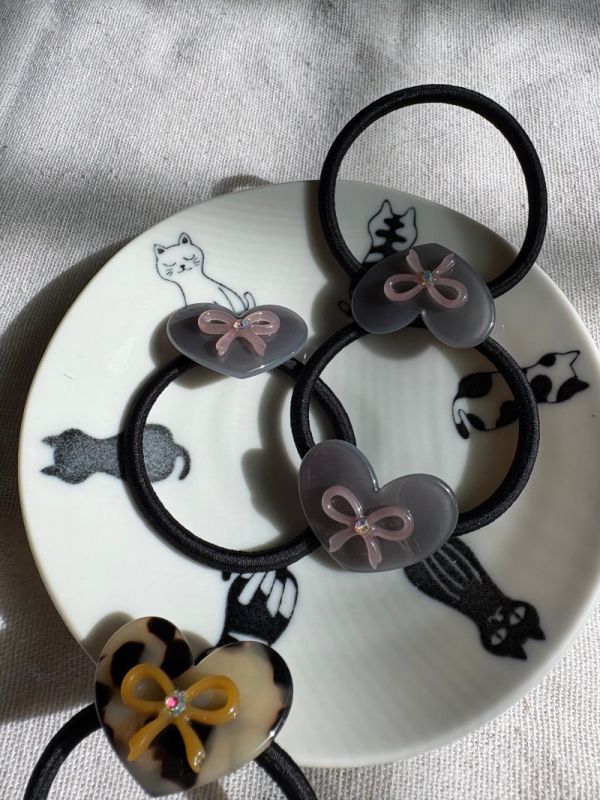 CREATION FRANCE 愛心蝴蝶結髮圈 CREATION FRANCE 
CREATION FRANCE 愛心蝴蝶結髮圈