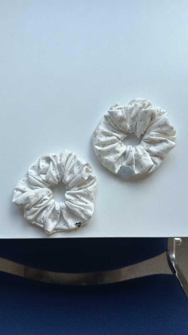蝴蝶結小愛心吊牌腸圈 蝴蝶結小愛心吊牌腸圈
