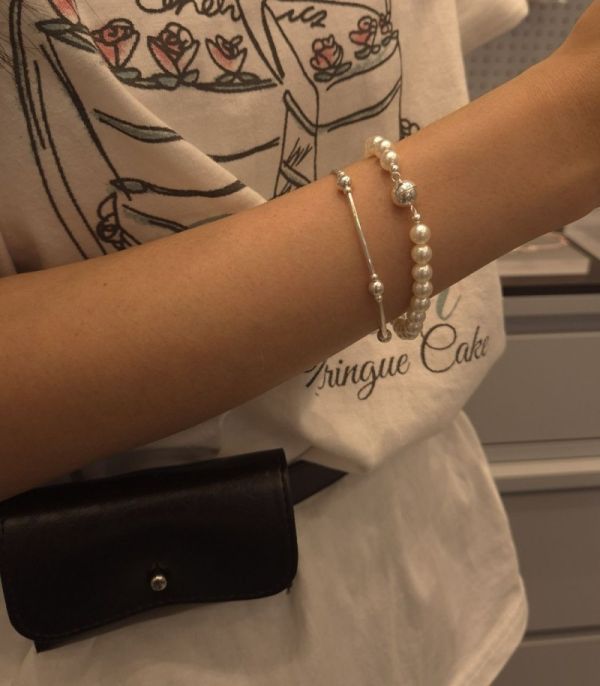 925純銀 磁吸珍珠手鍊 6mm 925純銀 
925純銀磁吸珍珠串手鍊 6mm
韓國耳環
耳環
髮飾
手鍊
戒指
純銀飾品
珍珠耳環
三麗鷗代購
飾品店