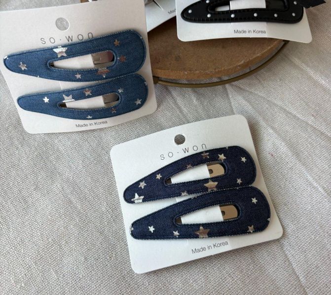 星星牛仔三角簍空ＢＢ髮夾2色 星星牛仔三角簍空ＢＢ髮夾2色
韓國耳環
耳環
髮飾
手鍊
戒指
純銀飾品
珍珠耳環
三麗鷗代購
飾品店