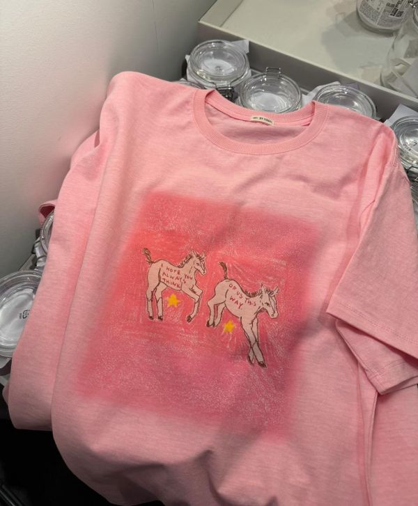 春天暈染馬年印花T恤3色 春天暈染馬年印花T恤
韓國飾品
韓國耳環
耳環
髮飾
大腸圈
腸圈
手鍊
戒指
純銀飾品
珍珠耳環
三麗鷗代購
飾品店