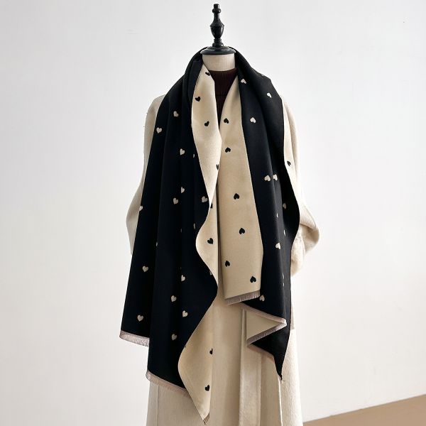 小愛心雙面羊絨圍巾7色 羊絨圍巾
小愛心雙面羊絨圍巾7色
韓國飾品
韓國耳環
耳環
髮飾
手鍊
戒指
純銀飾品
珍珠耳環
三麗鷗代購
飾品店