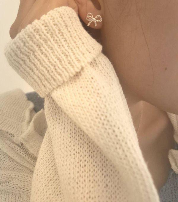 925純銀 蝴蝶結耳環大號 925純銀 蝴蝶結耳環小號
韓國飾品
韓國耳環
耳環
髮飾
手鍊
戒指
純銀飾品
珍珠耳環
三麗鷗代購
飾品店