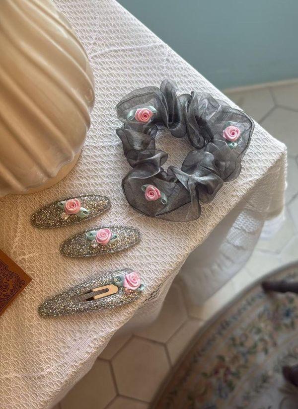 粉色玫瑰花三角形ＢＢ夾2色 粉色玫瑰花圓形ＢＢ夾2色
韓國飾品
韓國耳環
耳環
髮飾
手鍊
戒指
純銀飾品
珍珠耳環
三麗鷗代購
飾品店