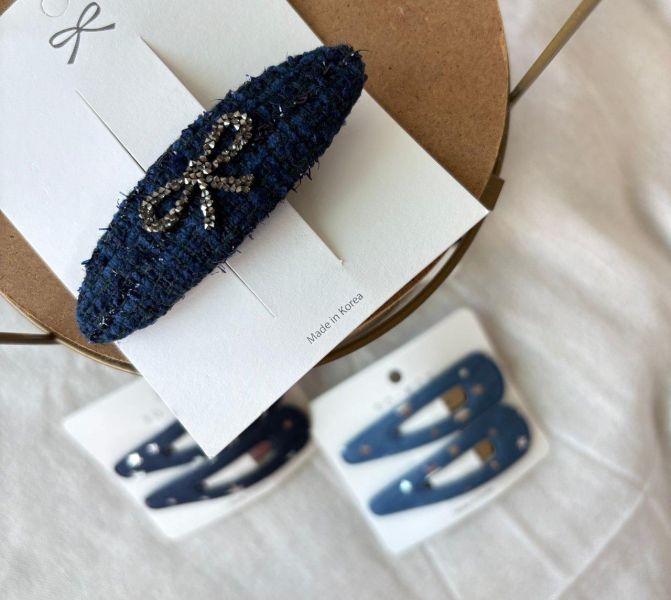 質感牛仔蝴蝶結髮夾 質感牛仔蝴蝶結髮夾
韓國飾品
韓國耳環
耳環
髮飾
手鍊
戒指
純銀飾品
珍珠耳環
三麗鷗代購
飾品店