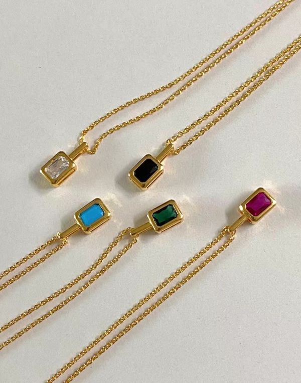 24k銅金屬方形項鍊 24k銅金屬方形項鍊
韓國飾品
韓國耳環
耳環
髮飾
大腸圈
腸圈
手鍊
戒指
純銀飾品
珍珠耳環
三麗鷗代購
飾品店