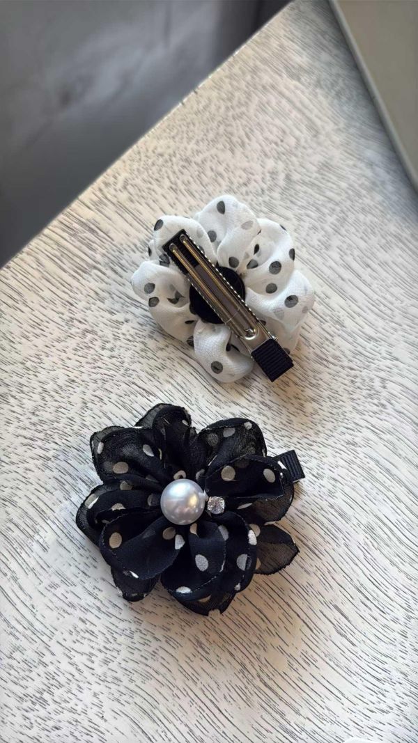 雪紡花瓣點點壓夾2色 雪紡花瓣點點壓夾2色
韓國耳環
耳環
髮飾
手鍊
戒指
純銀飾品
珍珠耳環
三麗鷗代購
飾品店