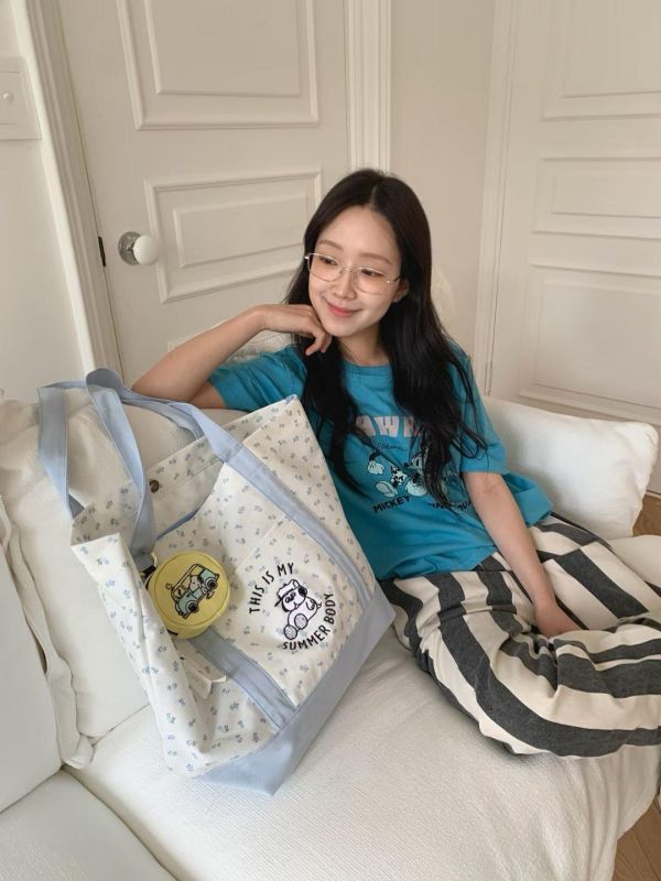 Le-junev新款PEANUTS 史努比刺繡碎花大容量包包3色 Le-junev
Le-junev新款PEANUTS 史努比刺繡碎花大容量包包3色
韓國飾品
韓國耳環
耳環
髮飾
大腸圈
腸圈
手鍊
戒指
純銀飾品
珍珠耳環
三麗鷗代購
飾品店
