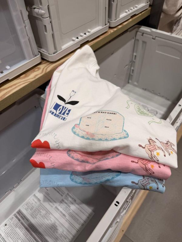 韓系可愛插畫印花T恤3色 韓系可愛插畫印花T恤3色
韓國飾品
韓國耳環
耳環
髮飾
大腸圈
腸圈
手鍊
戒指
純銀飾品
珍珠耳環
三麗鷗代購
飾品店