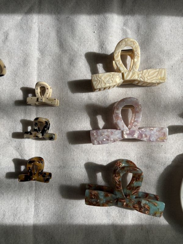 CREATION FRANCE 蝴蝶結抓夾3色 CREATION FRANCE 蝴蝶結抓夾3色
韓國飾品
韓國耳環
耳環
髮飾
大腸圈
腸圈
手鍊
戒指
純銀飾品
珍珠耳環
三麗鷗代購
飾品店