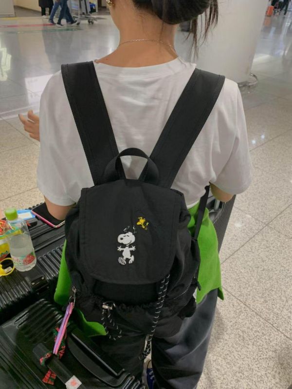 Le-junev新款PEANUTS 史努比尼龍後背包4色 Le-junev新款PEANUTS 史努比尼龍後背包4色
韓國飾品
韓國耳環
耳環
髮飾
大腸圈
腸圈
手鍊
戒指
純銀飾品
珍珠耳環
三麗鷗代購
飾品店