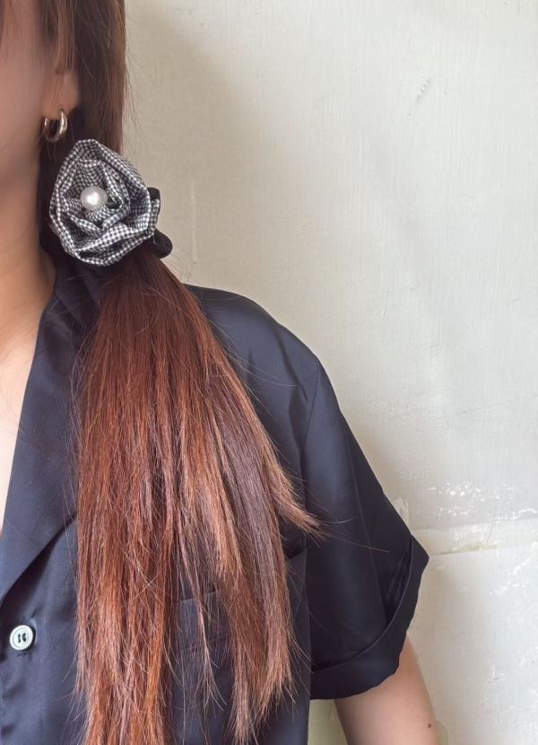小香風珍珠玫瑰花髮圈 小香風珍珠玫瑰花髮圈
韓國飾品
韓國耳環
耳環
髮飾
手鍊
戒指
純銀飾品
珍珠耳環
三麗鷗代購
飾品店