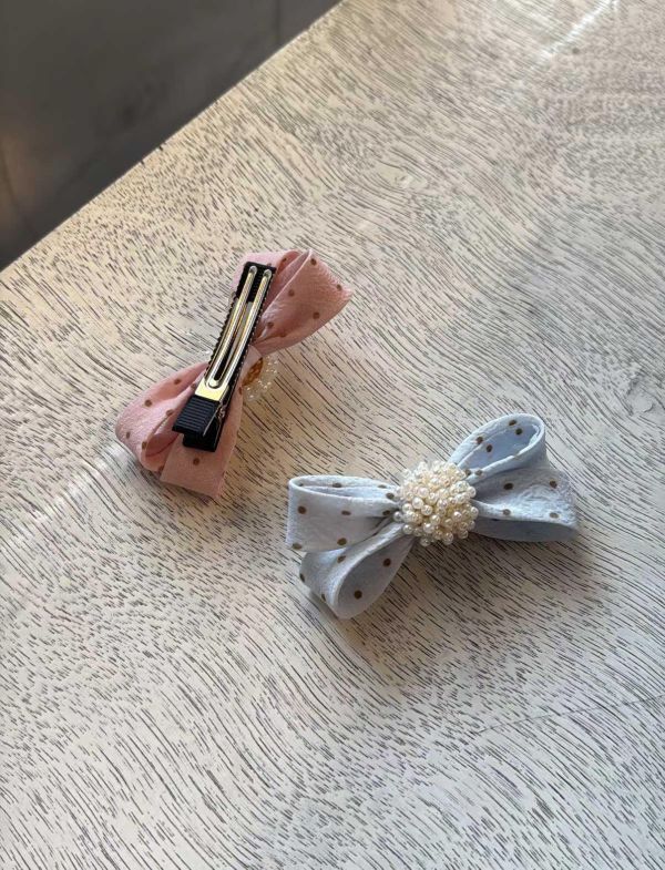 清新點點珍珠髮夾2色 清新點點珍珠髮夾2色
韓國飾品
韓國耳環
耳環
髮飾
手鍊
戒指
純銀飾品
珍珠耳環
三麗鷗代購
飾品店