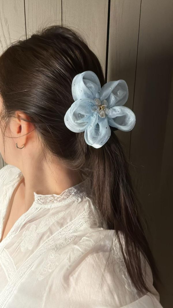 歐根紗點點雙花透紗髮圈5色 歐根紗點點雙花透紗髮圈5色
韓國飾品
韓國耳環
耳環
髮飾
手鍊
戒指
純銀飾品
珍珠耳環
三麗鷗代購
飾品店