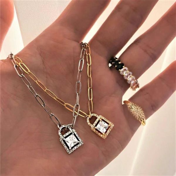 24K鍍銅 方塊鎖頭項鍊2色 24K鍍銅 方塊鎖頭項鍊2色
韓國飾品
韓國耳環
耳環
髮飾
手鍊
戒指
純銀飾品
珍珠耳環
三麗鷗代購
飾品店