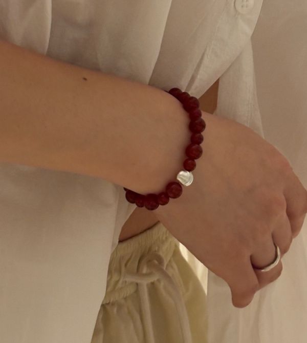 925純銀 大小紅色圓石手鍊 925純銀 大小紅色圓石手鍊
韓國飾品
韓國耳環
耳環
髮飾
手鍊
戒指
純銀飾品
珍珠耳環
三麗鷗代購
飾品店