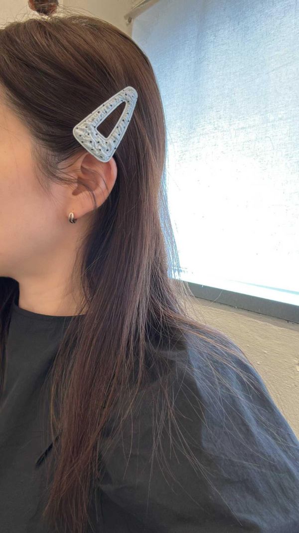 點點三角簍空ＢＢ夾一對5色 點點三角簍空ＢＢ夾5色
韓國飾品
韓國耳環
耳環
髮飾
手鍊
戒指
純銀飾品
珍珠耳環
三麗鷗代購
飾品店