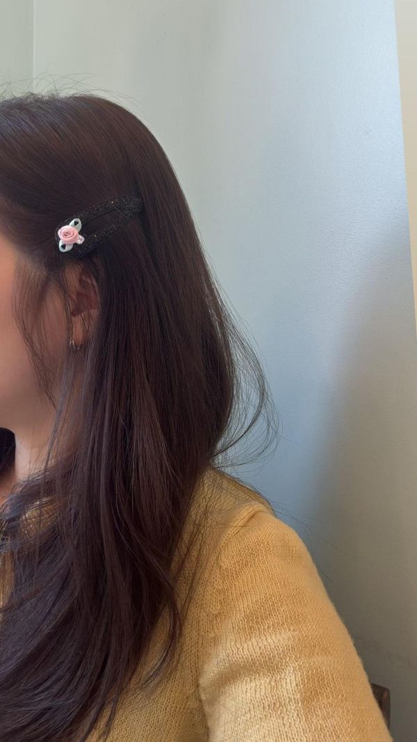 粉色玫瑰花三角形ＢＢ夾2色 粉色玫瑰花圓形ＢＢ夾2色
韓國飾品
韓國耳環
耳環
髮飾
手鍊
戒指
純銀飾品
珍珠耳環
三麗鷗代購
飾品店