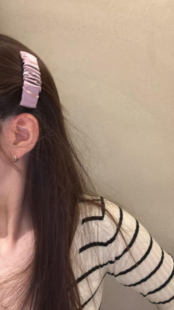 100%絲皺摺ＢＢ髮夾8色 清新格子三角簍空ＢＢ髮夾2色
韓國耳環
耳環
髮飾
手鍊
戒指
純銀飾品
珍珠耳環
三麗鷗代購
飾品店