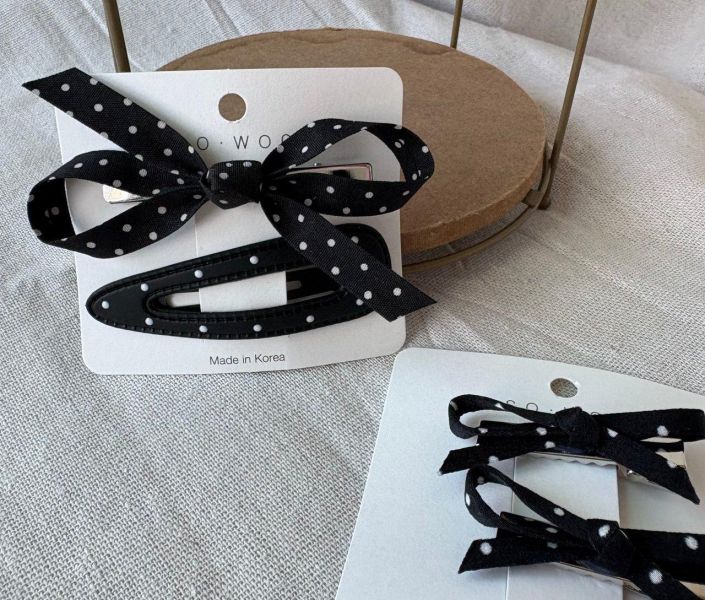 黑色點點蝴蝶結三角ＢＢ髮夾組 黑色點點蝴蝶結三角ＢＢ髮夾組
耳環
髮飾
手鍊
戒指
純銀飾品
珍珠耳環
三麗鷗代購
飾品店