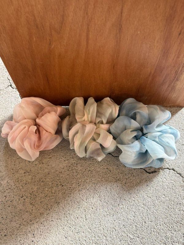 美美水彩暈染感大腸圈3色 美美水彩暈染感大腸圈3色
韓國飾品
韓國耳環
耳環
髮飾
手鍊
戒指
純銀飾品
珍珠耳環
三麗鷗代購
飾品店