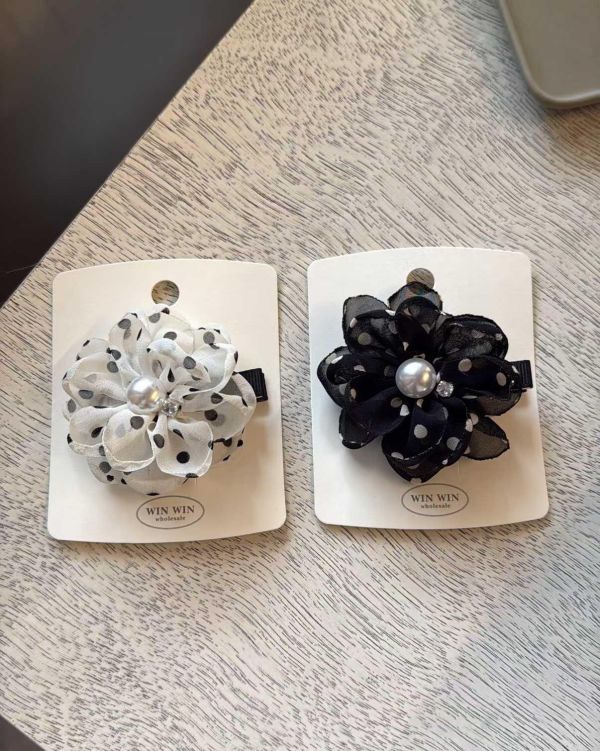 雪紡花瓣點點壓夾2色 雪紡花瓣點點壓夾2色
韓國耳環
耳環
髮飾
手鍊
戒指
純銀飾品
珍珠耳環
三麗鷗代購
飾品店