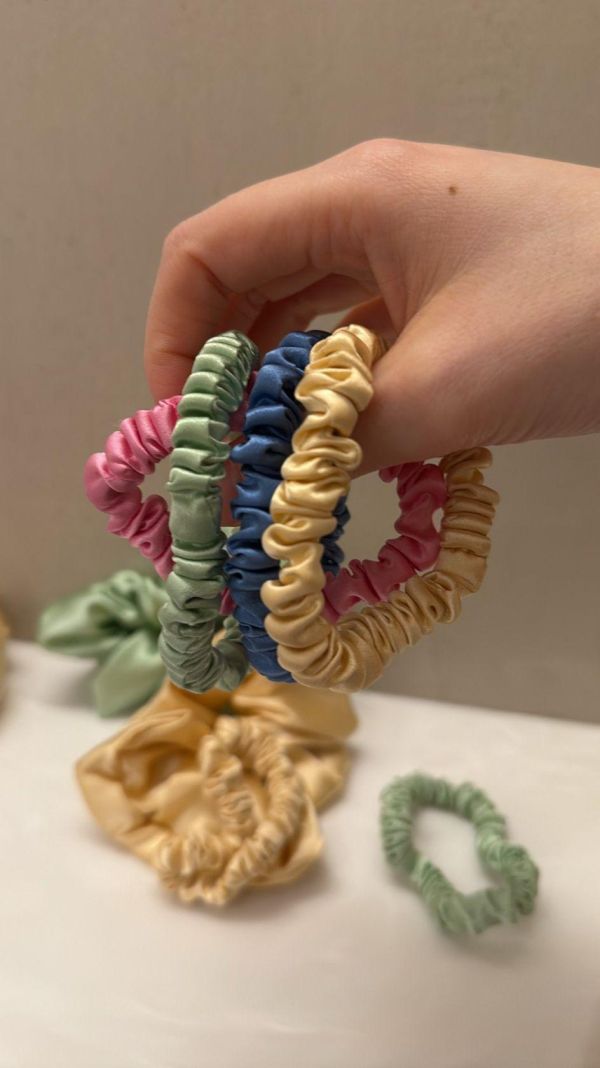 100%絲mini窄腸圈4色 100%絲mini窄腸圈4色
韓國飾品
韓國耳環
耳環
髮飾
手鍊
戒指
純銀飾品
珍珠耳環
三麗鷗代購
飾品店