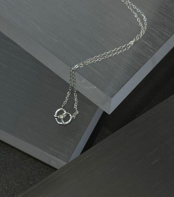 925純銀 德國結小鑽項鍊 925純銀 德國結小鑽項鍊
韓國飾品
韓國耳環
耳環
髮飾
手鍊
戒指
純銀飾品
珍珠耳環
三麗鷗代購
飾品店