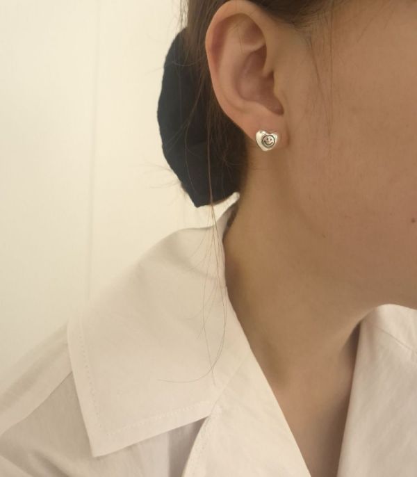 925純銀 愛心笑臉純銀耳環 925純銀 
925純銀 愛心笑臉純銀耳環
韓國耳環
耳環
髮飾
手鍊
戒指
純銀飾品
珍珠耳環
三麗鷗代購
飾品店