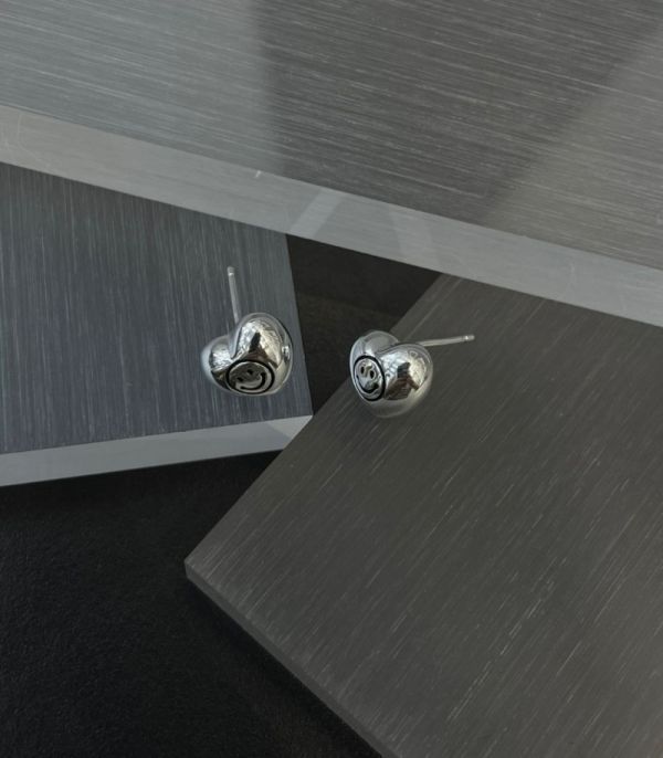 925純銀 愛心笑臉純銀耳環 925純銀 
925純銀 愛心笑臉純銀耳環
韓國耳環
耳環
髮飾
手鍊
戒指
純銀飾品
珍珠耳環
三麗鷗代購
飾品店