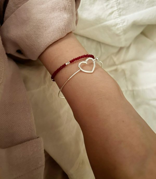 925純銀 小小串珠手鍊 925純銀 小小串珠手鍊
韓國耳環
耳環
髮飾
手鍊
戒指
純銀飾品
珍珠耳環
三麗鷗代購
飾品店