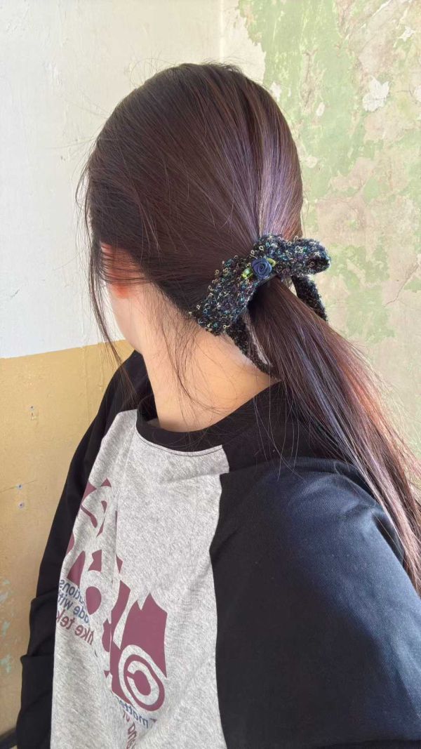 質感毛毛玫瑰花髮圈3色 質感毛毛玫瑰花髮圈3色
韓國飾品
韓國耳環
耳環
髮飾
手鍊
戒指
純銀飾品
珍珠耳環
三麗鷗代購
飾品店