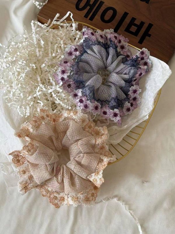 蕾絲藍紫花不規則超大腸圈 仙氣點點紗超大腸圈
蕾絲花瓣滾邊小碎花大腸圈
韓國飾品
韓國耳環
耳環
髮飾
手鍊
戒指
純銀飾品
珍珠耳環
三麗鷗代購
飾品店