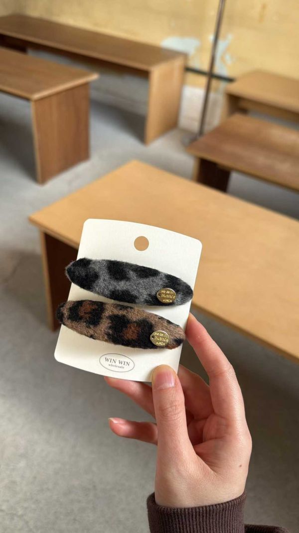 豹紋毛尼橢圓形髮夾2色 豹紋毛呢蝴蝶結髮圈2色
韓國飾品
韓國耳環
耳環
髮飾
手鍊
戒指
純銀飾品
珍珠耳環
三麗鷗代購
飾品店