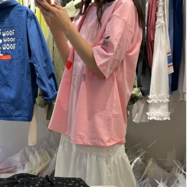 韓系可愛插畫印花T恤3色 韓系可愛插畫印花T恤3色
韓國飾品
韓國耳環
耳環
髮飾
大腸圈
腸圈
手鍊
戒指
純銀飾品
珍珠耳環
三麗鷗代購
飾品店