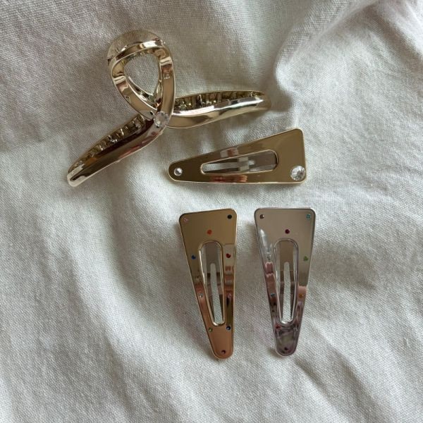 金屬三角衣架型抓夾 美美紗玫瑰長蝴蝶結髮圈
韓國飾品
飾品
髮圈
耳環
戒指
髮夾
飾品店
韓國耳環
三麗鷗代購