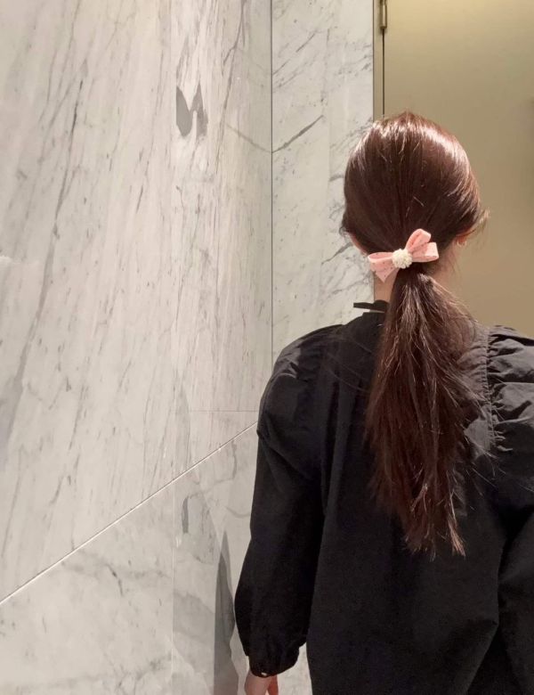 清新點點珍珠髮夾2色 清新點點珍珠髮夾2色
韓國飾品
韓國耳環
耳環
髮飾
手鍊
戒指
純銀飾品
珍珠耳環
三麗鷗代購
飾品店