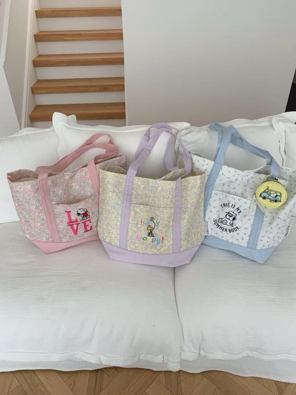 Le-junev新款PEANUTS 史努比刺繡碎花大容量包包3色 Le-junev
Le-junev新款PEANUTS 史努比刺繡碎花大容量包包3色
韓國飾品
韓國耳環
耳環
髮飾
大腸圈
腸圈
手鍊
戒指
純銀飾品
珍珠耳環
三麗鷗代購
飾品店