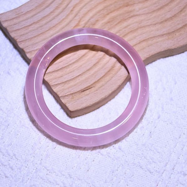 愛情之石│粉晶手鐲│圓骨鐲-52.5mm 水晶,礦石,晶礦,水晶手鐲,手鐲,水晶手串,手串,脈輪,磁場,療癒,淨化,紫水晶,粉晶,櫻花瑪瑙,草莓晶