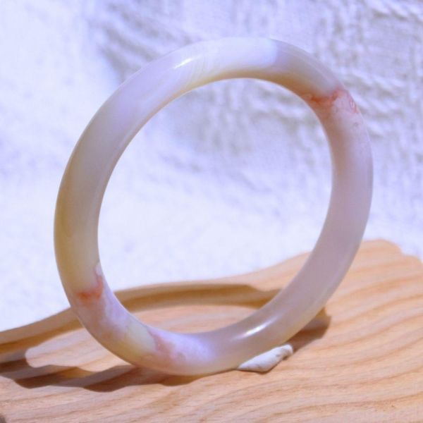 友愛與希望│櫻花瑪瑙手鐲│圓骨鐲-60mm 水晶手鐲,手鐲,玉手鐲,水晶手鐲如何保養,紫水晶手鐲,粉晶手鐲,櫻花瑪瑙鐲,雕刻鐲,佘太翠,藍磷灰,黑曜石,手鐲款式,手鐲尺寸,手鐲鐲型,天然水晶手鐲,水晶手鐲功效
