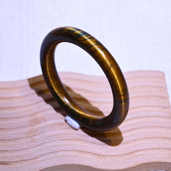自信招財│虎眼石手鐲│圓骨鐲-55mm 水晶手鐲,開運手鐲,招財手鐲,招財水晶手鐲推薦,粉水晶手鐲,紫水晶手鐲,黃水晶手鐲,黑曜石手鐲,女生適合戴的水晶手鐲,2025年最旺水晶手鐲,水晶手鏈,水晶飾品,水晶手鐲佩戴禁忌