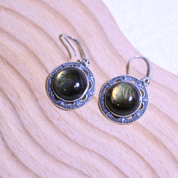 【歐洛菈】拉長耳環｜復古鑲嵌 水晶,礦石,晶礦,水晶手鐲,手鐲,水晶手串,手串,脈輪,磁場,療癒,淨化,紫水晶,粉晶,櫻花瑪瑙,草莓晶