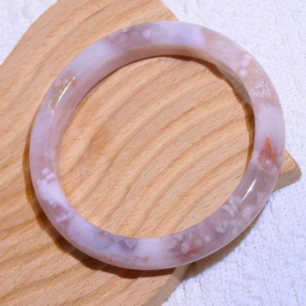 友愛與希望│櫻花瑪瑙手鐲│平安鐲-55mm 水晶手鐲,手鐲,玉手鐲,水晶手鐲如何保養,紫水晶手鐲,粉晶手鐲,櫻花瑪瑙鐲,雕刻鐲,佘太翠,藍磷灰,黑曜石,手鐲款式,手鐲尺寸,手鐲鐲型,天然水晶手鐲,水晶手鐲功效