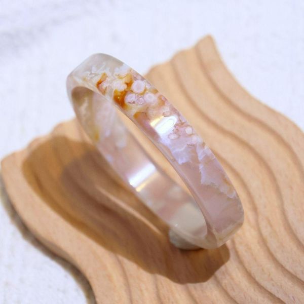 友愛與希望│櫻花瑪瑙手鐲│方鐲-57.7mm 水晶手鐲,手鐲,玉手鐲,水晶手鐲如何保養,紫水晶手鐲,粉晶手鐲,櫻花瑪瑙鐲,雕刻鐲,佘太翠,藍磷灰,黑曜石,手鐲款式,手鐲尺寸,手鐲鐲型,天然水晶手鐲,水晶手鐲功效